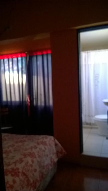 Campo Base Youth Albergue *